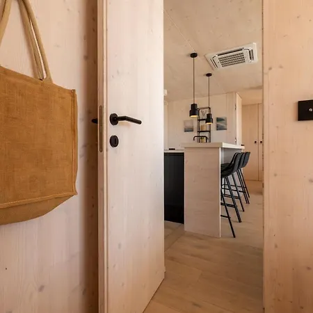 Buqez Ecovilla 59 - Delphina Drage