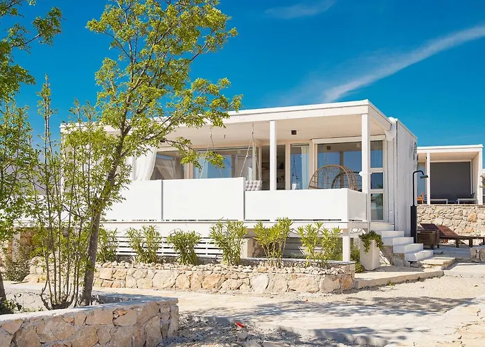Buqez Ecovilla 59 - Delphina Hébergement de vacances